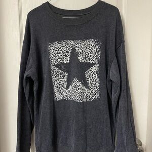 Women's size Medium Gray Star Print Sweater